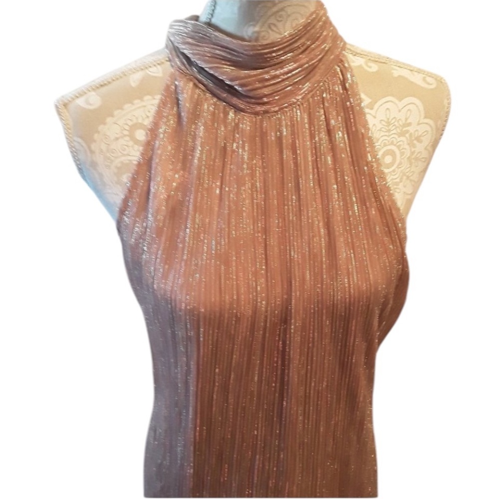 Nine West size XL rose gold metallic sleeveless lined top , mock turtleneck